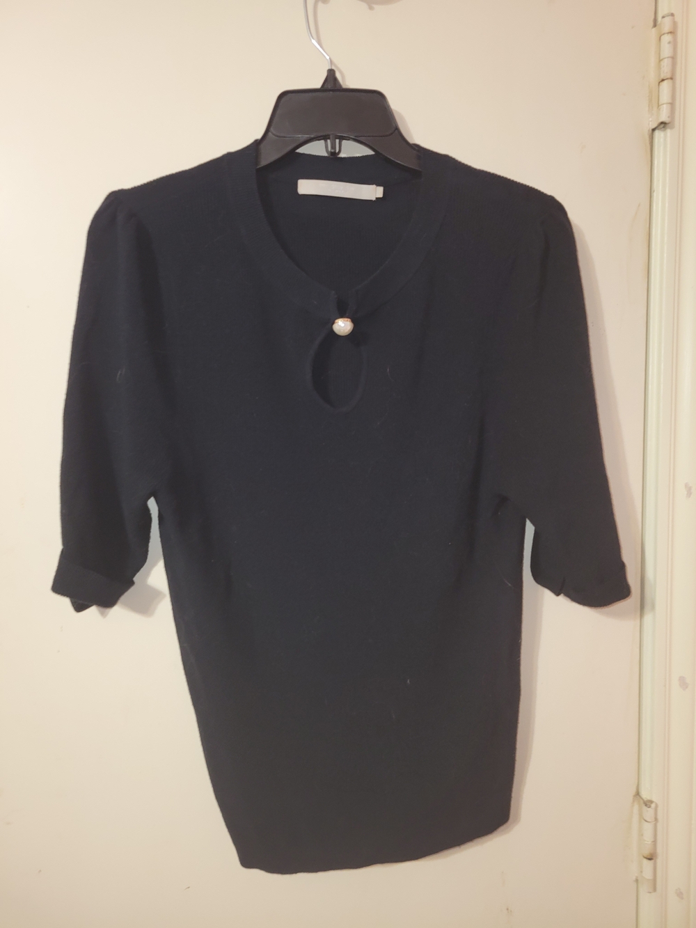 Black Keyhole Pearl-Accent Women's Top